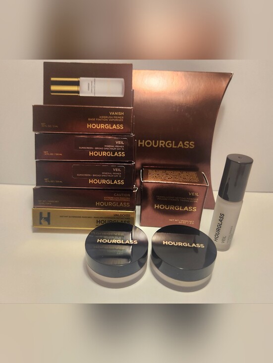 Hourglass Other - NEW Hourglass Makeup Set